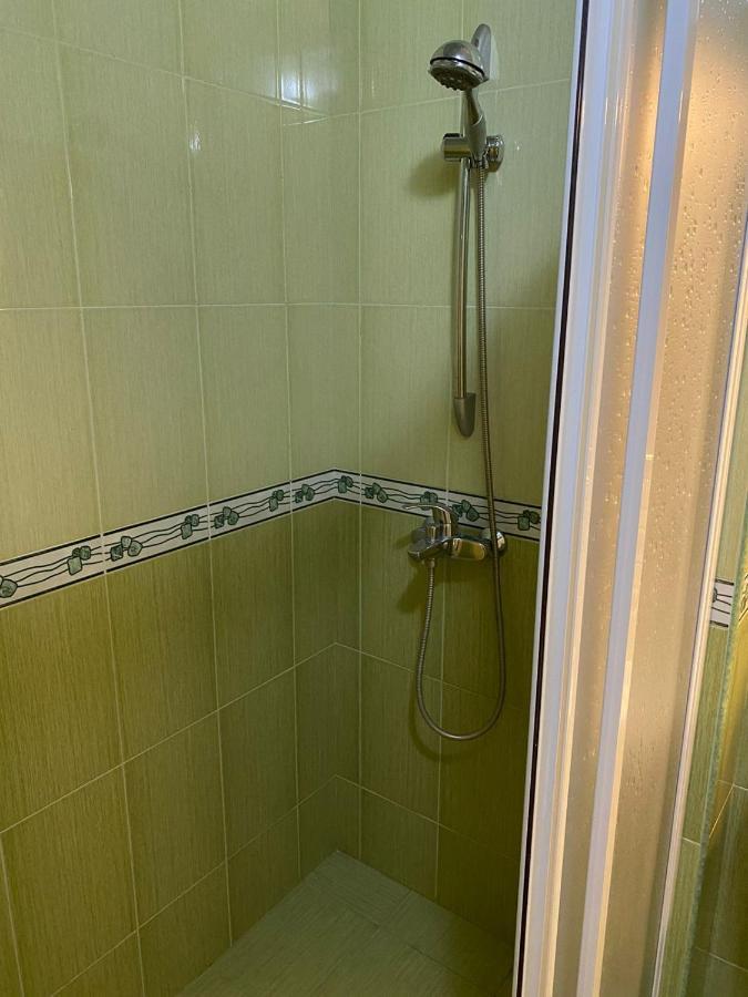 Hotel Pavo 第比利斯 外观 照片