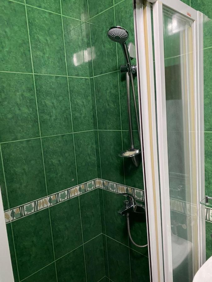 Hotel Pavo 第比利斯 外观 照片