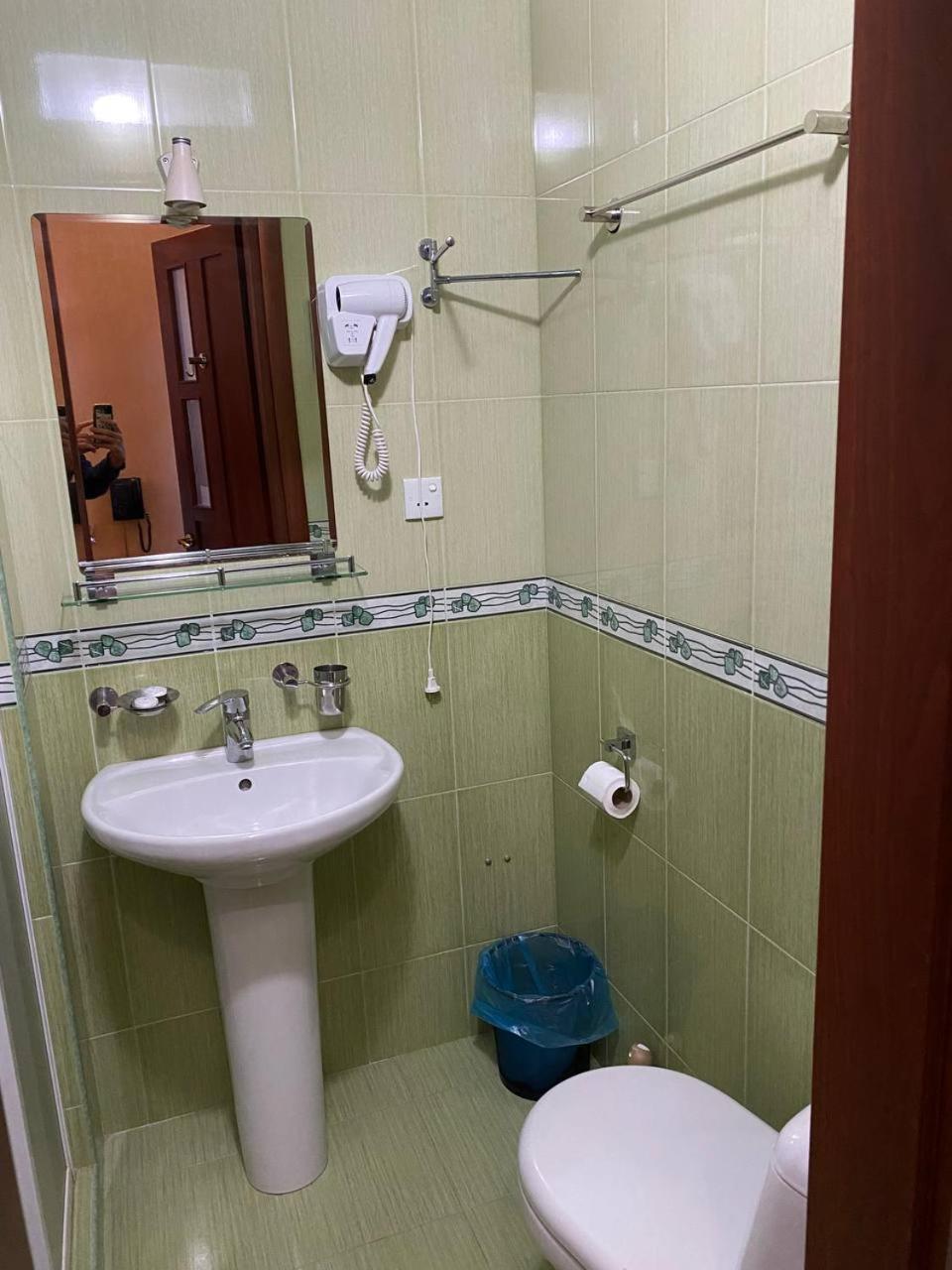 Hotel Pavo 第比利斯 外观 照片