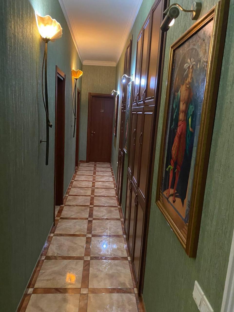 Hotel Pavo 第比利斯 外观 照片