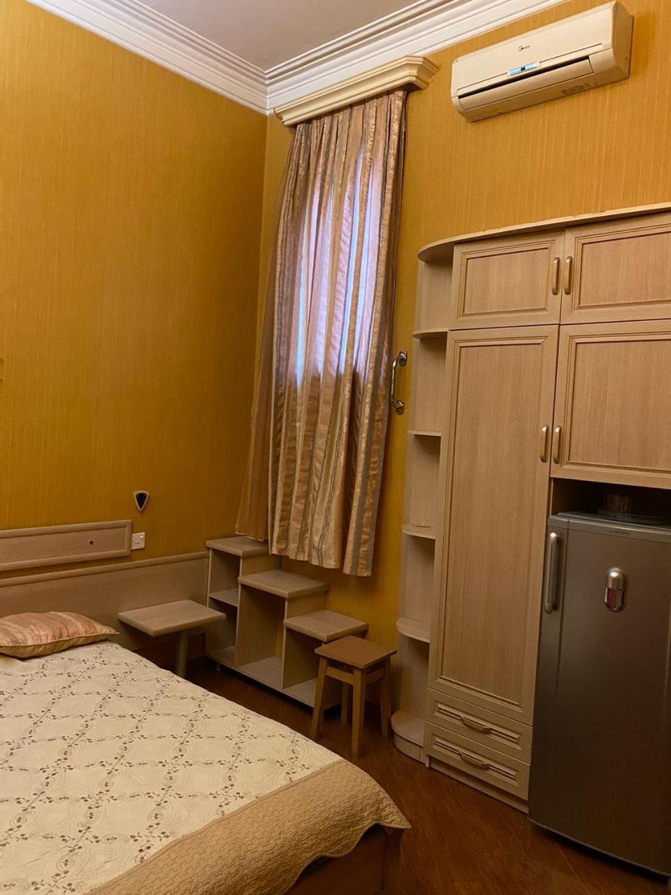 Hotel Pavo 第比利斯 外观 照片